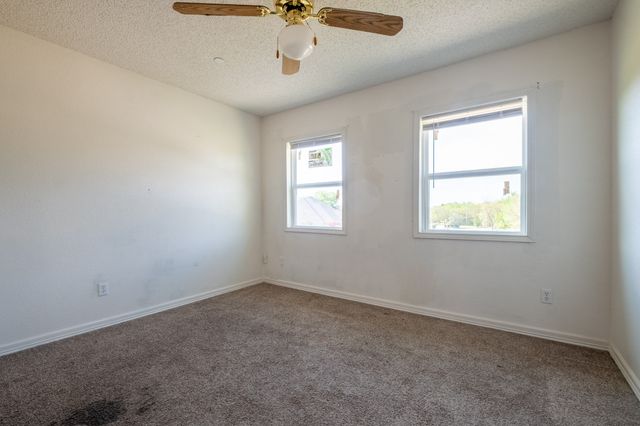 5 Griffith Court, Terrell, TX 75160