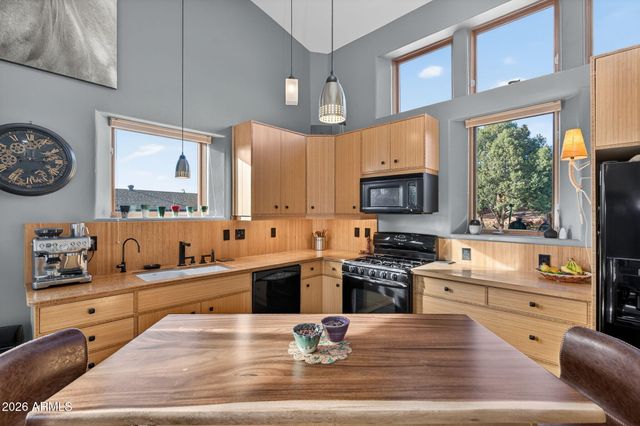 230 Table Top Road, Sedona, AZ 86336