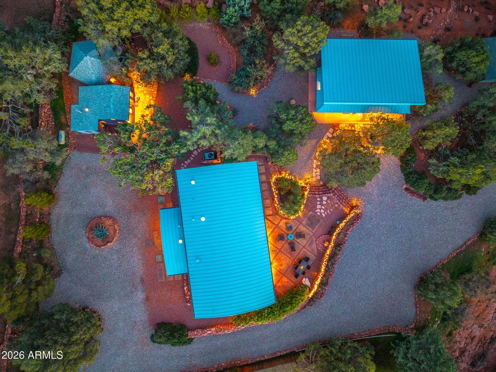 Image 2 of property listing at 230 Table Top Road, Sedona, AZ 86336