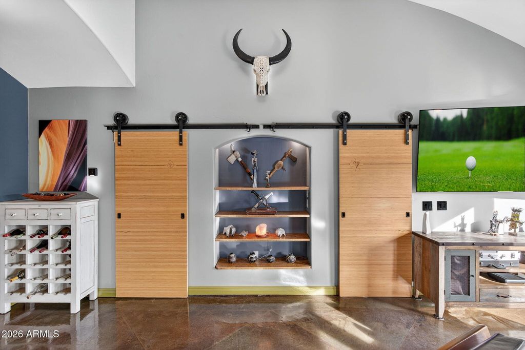 Image 21 of property listing at 230 Table Top Road, Sedona, AZ 86336