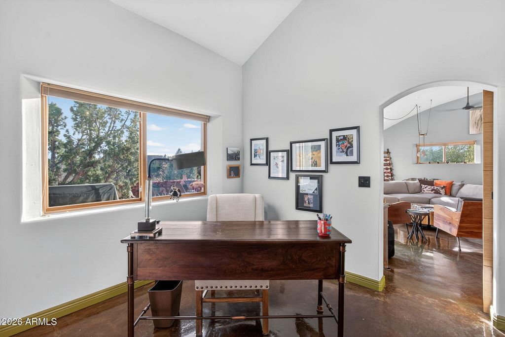 Image 25 of property listing at 230 Table Top Road, Sedona, AZ 86336