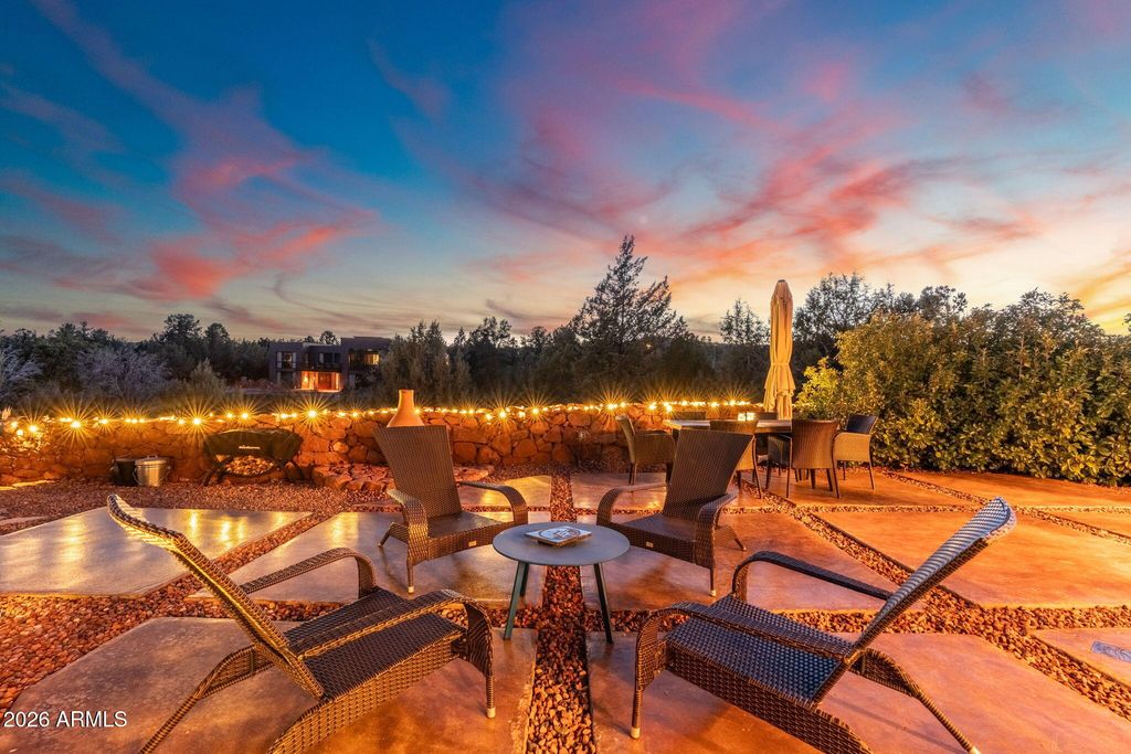 Image 28 of property listing at 230 Table Top Road, Sedona, AZ 86336