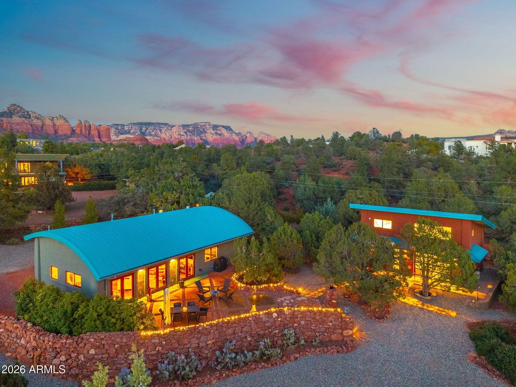 Image 4 of property listing at 230 Table Top Road, Sedona, AZ 86336