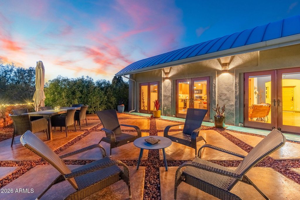 Image 5 of property listing at 230 Table Top Road, Sedona, AZ 86336