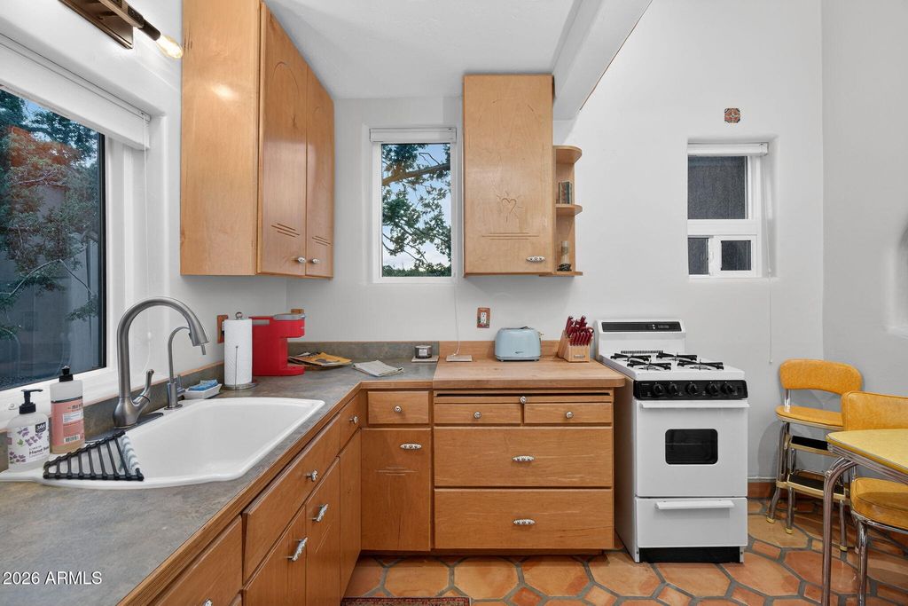Image 56 of property listing at 230 Table Top Road, Sedona, AZ 86336