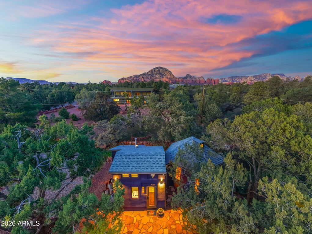 Image 70 of property listing at 230 Table Top Road, Sedona, AZ 86336