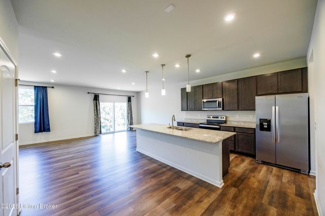 1803 Cherry Glen Dr, La Grange, KY 40031