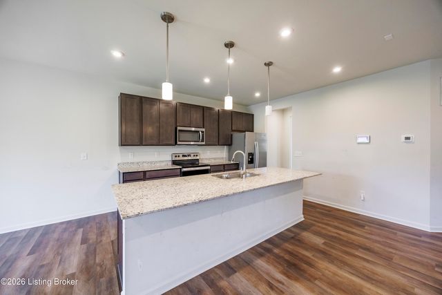 1803 Cherry Glen Dr, La Grange, KY 40031