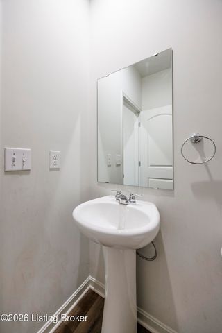 1803 Cherry Glen Dr, La Grange, KY 40031