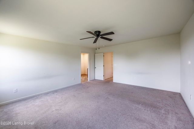 1803 Cherry Glen Dr, La Grange, KY 40031