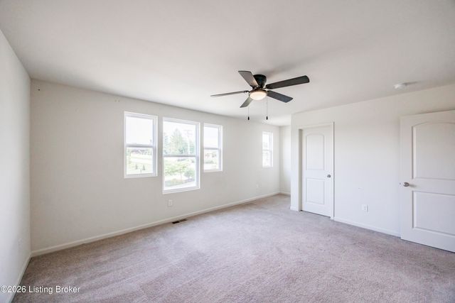1803 Cherry Glen Dr, La Grange, KY 40031