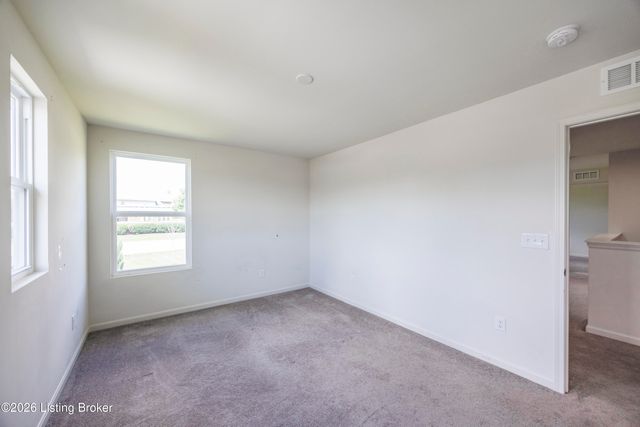 1803 Cherry Glen Dr, La Grange, KY 40031