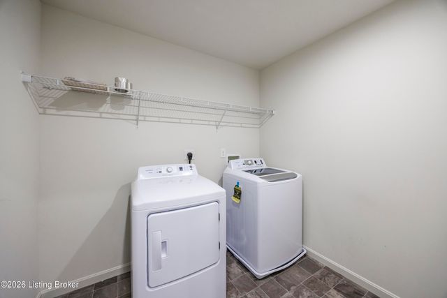 1803 Cherry Glen Dr, La Grange, KY 40031