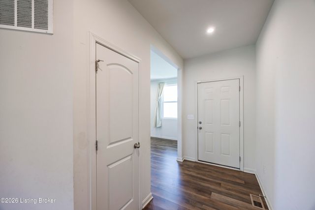 1803 Cherry Glen Dr, La Grange, KY 40031