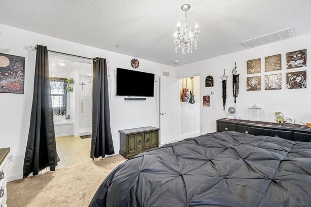 2583 N Mcarthur Avenue, Fresno, CA 93727