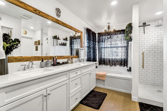 2583 N Mcarthur Avenue, Fresno, CA 93727