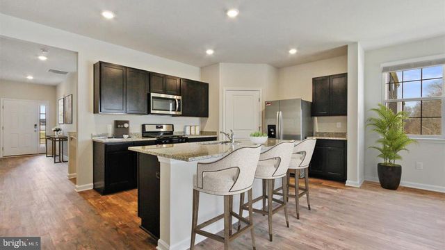 125 WOODFORD DR, Stephens City, VA 22655