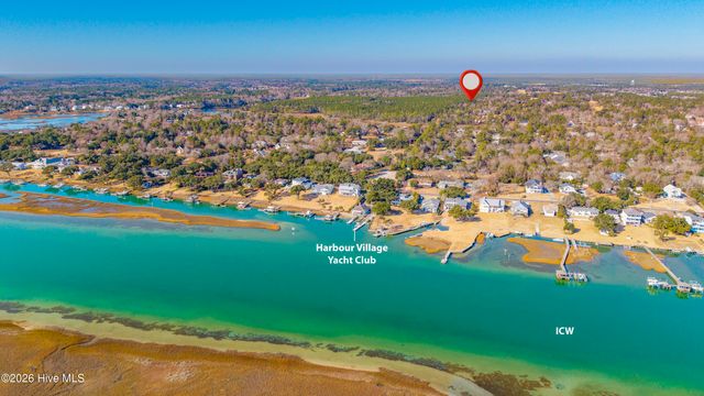 754 Country Club Drive, Hampstead, NC 28443