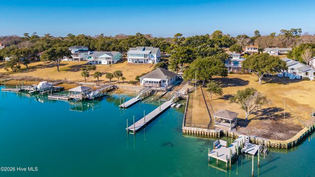 754 Country Club Drive, Hampstead, NC 28443