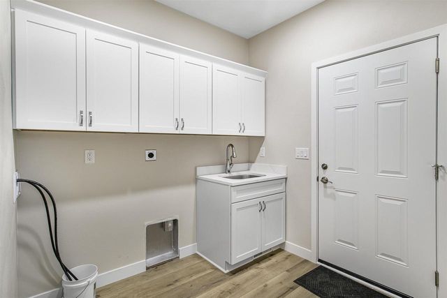 5611 N Vista, Janesville, WI 53548