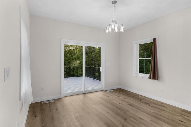 5611 N Vista, Janesville, WI 53548