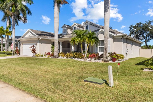 352 Sebastian Crossings Boulevard, Sebastian, FL 32958