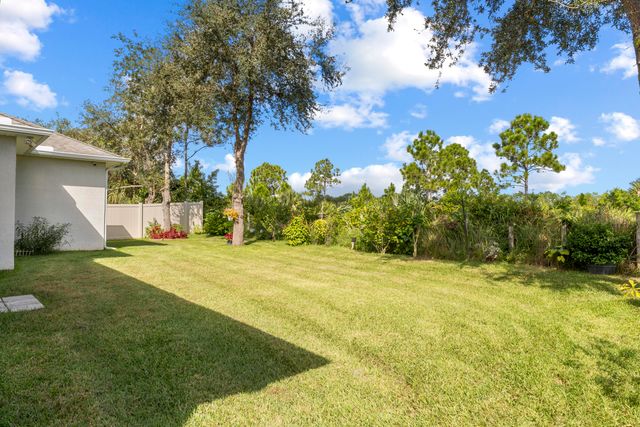 352 Sebastian Crossings Boulevard, Sebastian, FL 32958