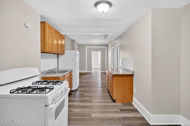38 Tyler Street, Troy, NY 12180