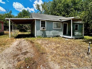 610 W Stamper St., Beeville, TX 78102