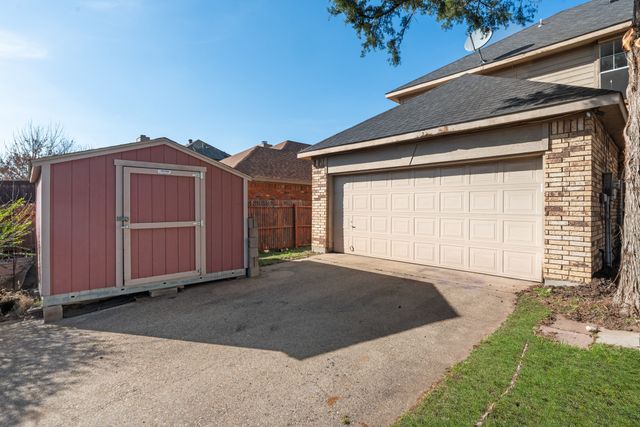 608 Fuller Drive, Cedar Hill, TX 75104