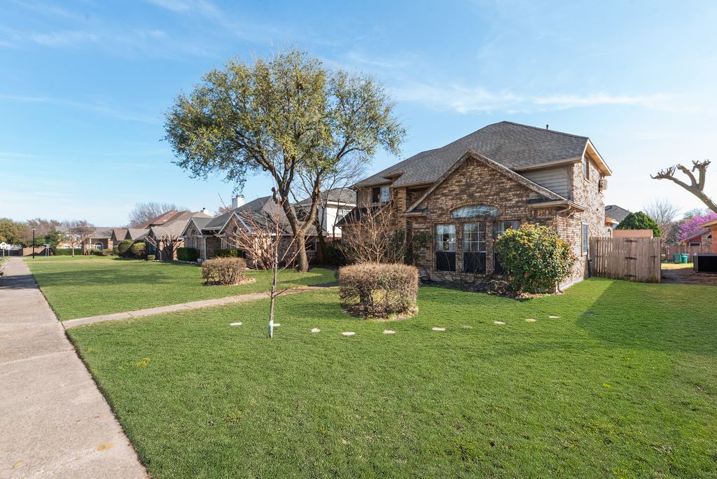 608 Fuller Drive, Cedar Hill, TX 75104