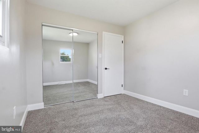 5013 LENKER ST, Mechanicsburg, PA 17050