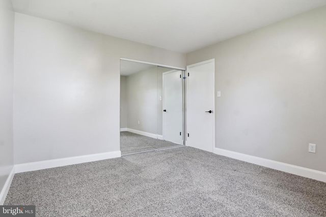 5013 LENKER ST, Mechanicsburg, PA 17050