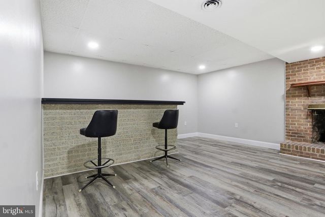 5013 LENKER ST, Mechanicsburg, PA 17050