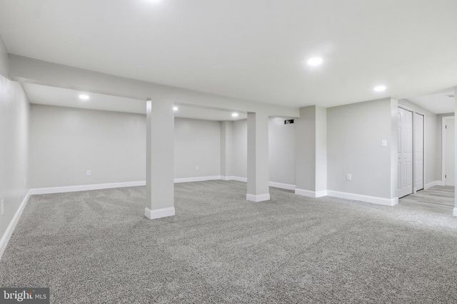 5013 LENKER ST, Mechanicsburg, PA 17050