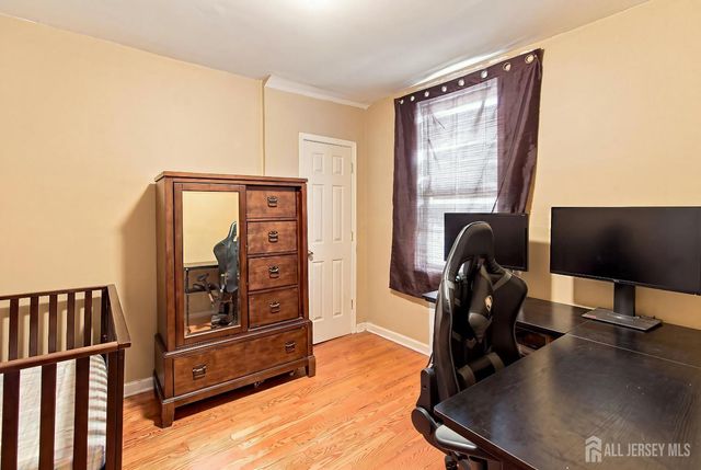 40 Throop Avenue, New Brunswick, NJ 08901