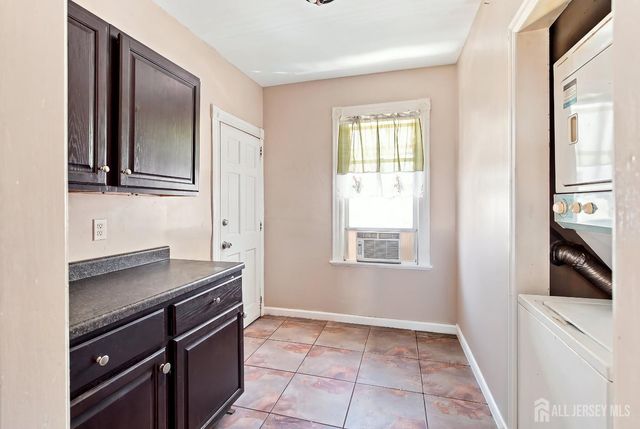 40 Throop Avenue, New Brunswick, NJ 08901