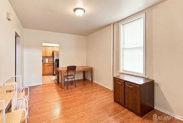 40 Throop Avenue, New Brunswick, NJ 08901