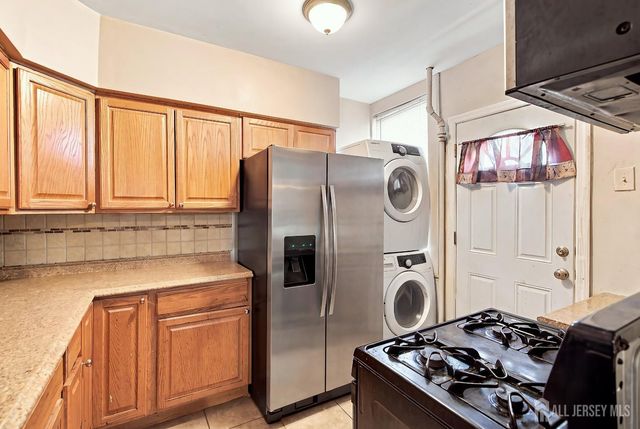 40 Throop Avenue, New Brunswick, NJ 08901