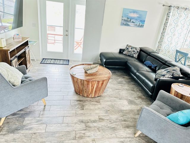 7076 NICHOLS STREET, Englewood, FL 34224