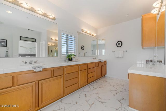 1240 Bayside Lane, Oxnard, CA 93035