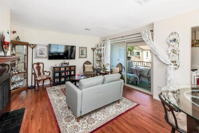 10758 Dabney Drive 40, San Diego, CA 92126