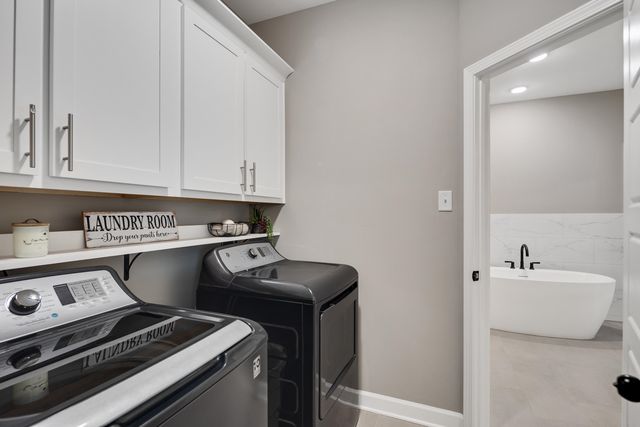 30 SOUTHAMPTON ST, Oakland, TN 38060
