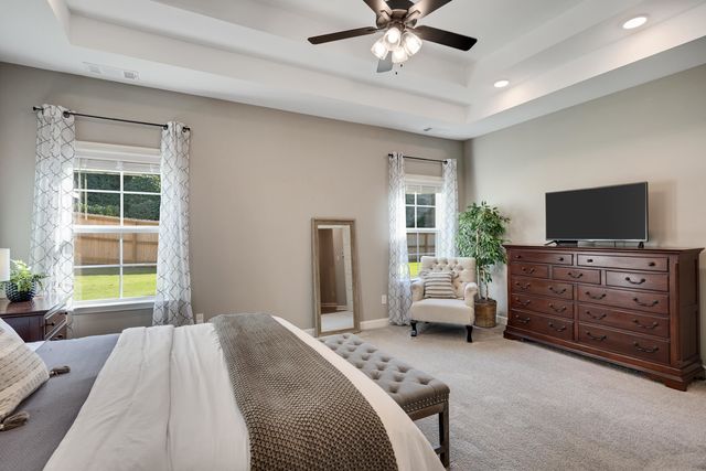 30 SOUTHAMPTON ST, Oakland, TN 38060