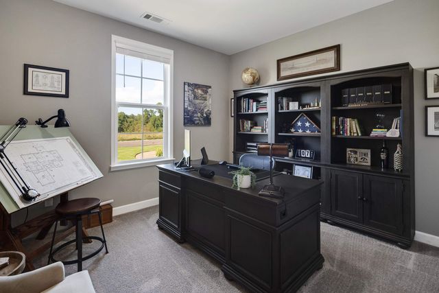 30 SOUTHAMPTON ST, Oakland, TN 38060