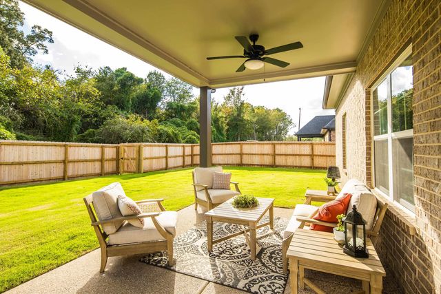 30 SOUTHAMPTON ST, Oakland, TN 38060