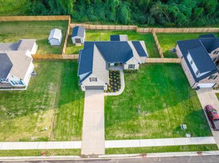 30 SOUTHAMPTON ST, Oakland, TN 38060