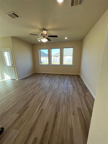 5722 Westrick Lane, Pasadena, TX 77505