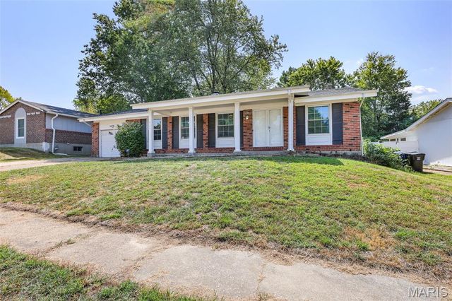 4244 Miletus Drive, Florissant, MO 63033