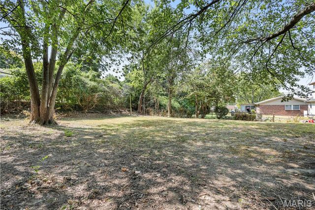 4244 Miletus Drive, Florissant, MO 63033